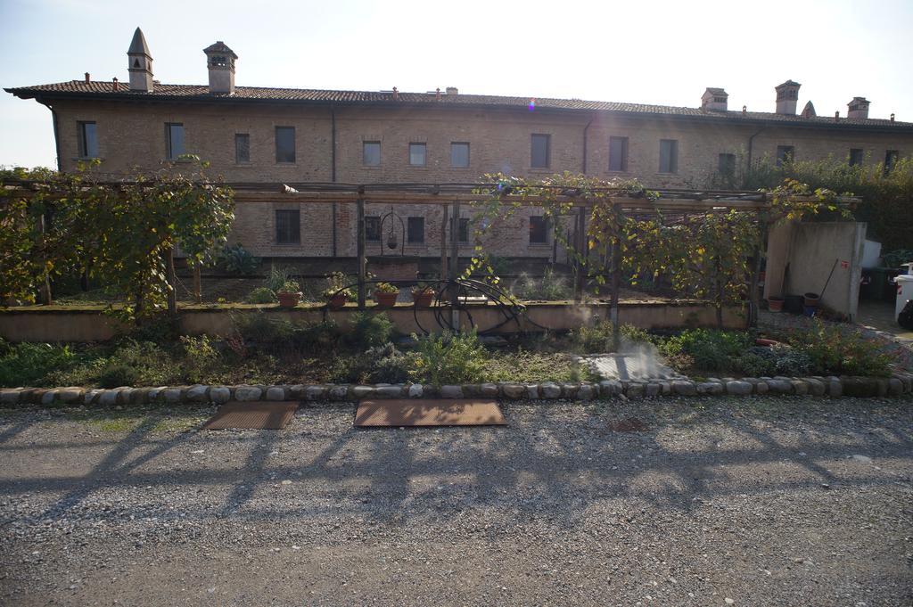 Corte Breda, Agriturismo Bed&Breakfast Chiari Exteriör bild