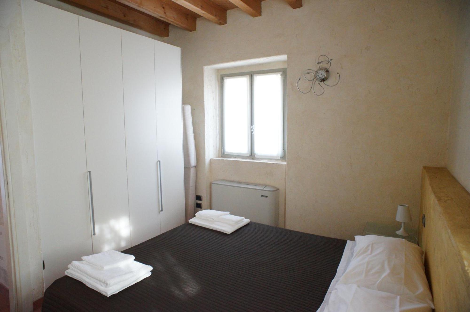 Corte Breda, Agriturismo Bed&Breakfast Chiari Exteriör bild